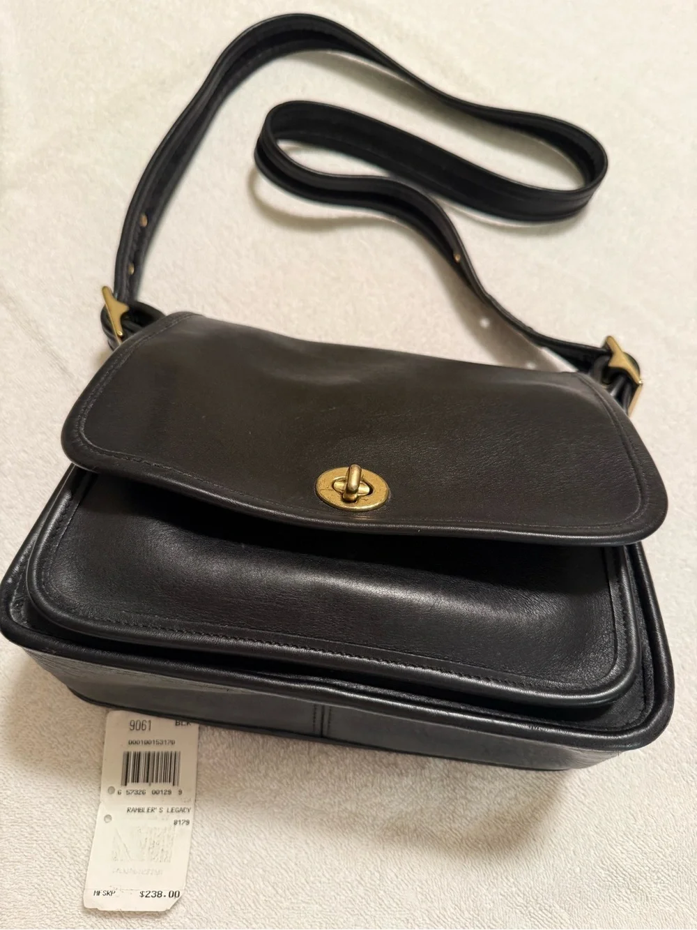 Vintage Black Coach 9061 Rambler’s Legacy Crossbody Leather Bag - Picture 4 of 10